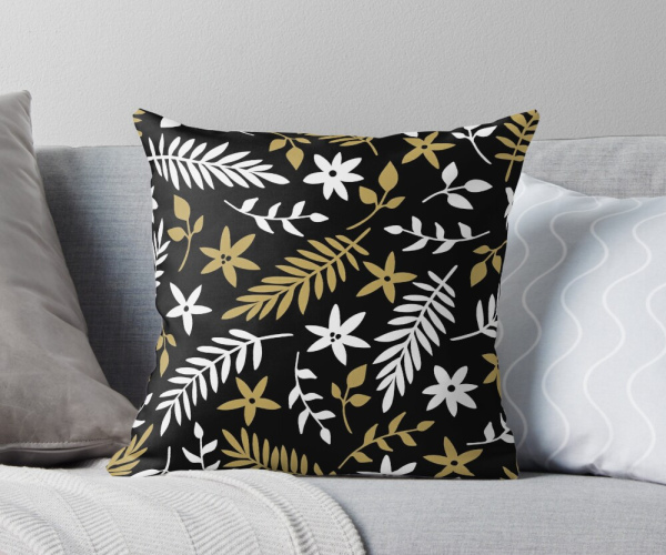 Leafy Pattern Throw Pillow